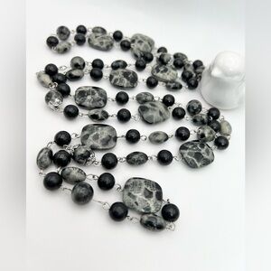 LUCITE BEADED NECKLACE